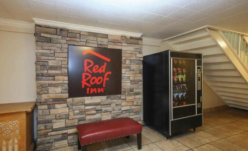 Motel Red Roof North - Park Central Dallas